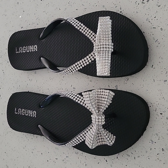 Laguna Shoes - Rhinestones Flip Flop with bows